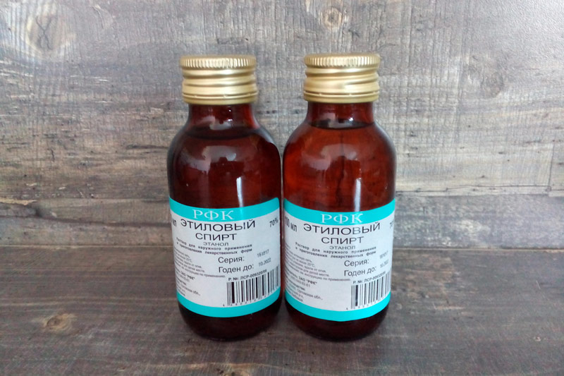 Спирт для очистки ковра от собачьей мочи